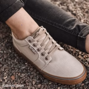 Republk Nassau Canvas Sneaker